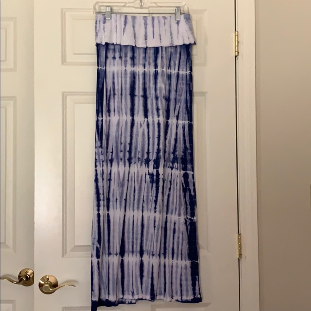 Maxi Skirt with Blue Tye Dye Pattern